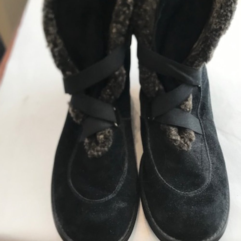 Stuart Weitzman Fuzby Black Sport Weather Proof Boots